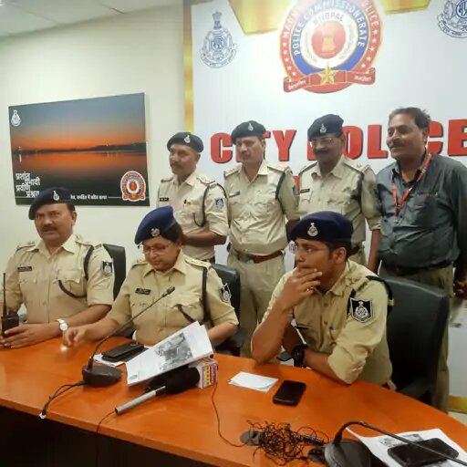  गिरफ्तार 