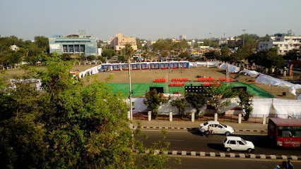  बिठ्ठन मार्केट ग्राउंड 