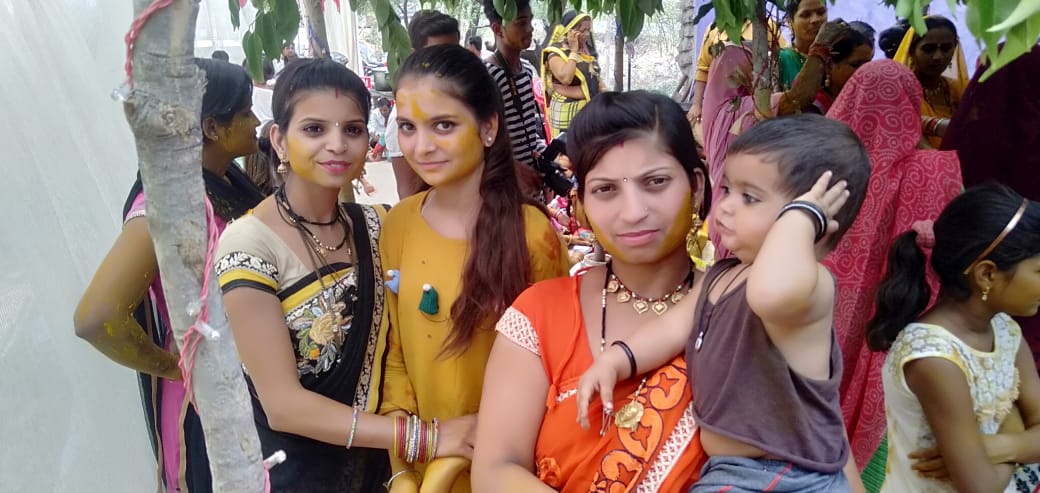 ट्रक ने कुचला