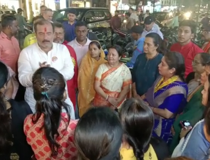  तरुण भनोट का साथ 