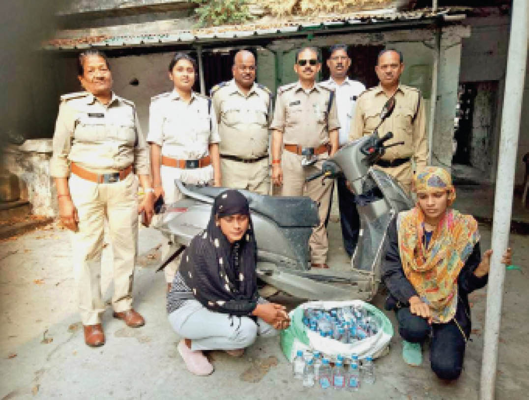 24 साल की लड़की करती थी शराब तस्करी 