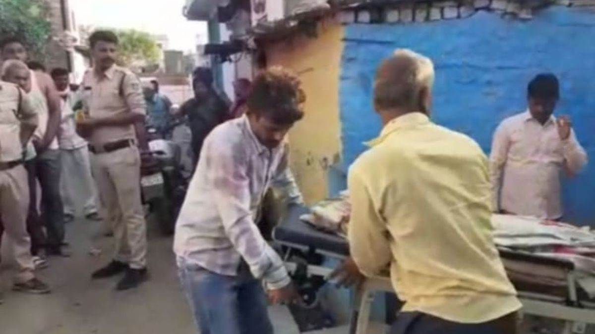 ratlam, Husband killed , axe