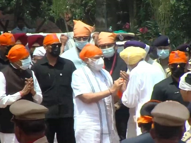 प्रधानमंत्री नरेंद्र मोदी ने दी श्रद्धांजलि 