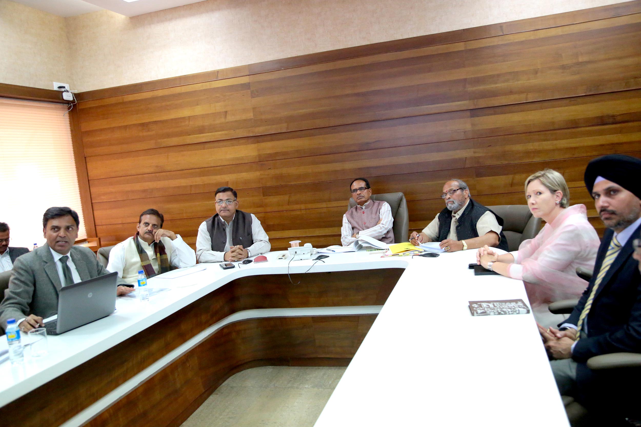 kolar  निवेश संवर्धन उप समिति 