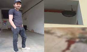 khandwa,  young man jumped , district hospital