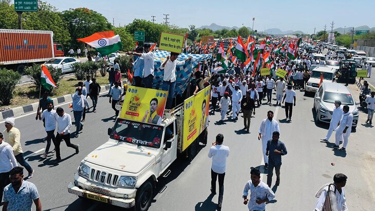 बार अपनी ही सरकार के खिलाफ मैदान में उतरे