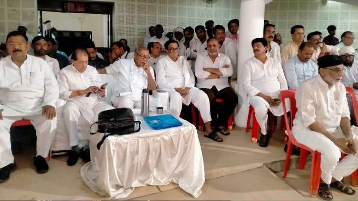 ब इंजीनियर से लेकर मुख्यमंत्री तक 8 जगह पर पैसा बंटता है