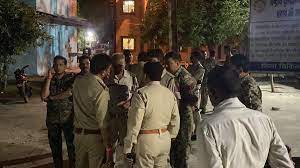 bhind, Bullion trader shot,robbers