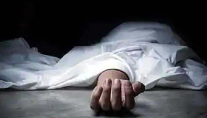 प्रशासन ने आरोपियों के घर बुलडोजर चलाने की कार्रवाई की