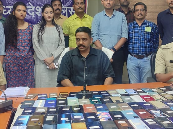 22 लाख के 104 मोबाइल पुलिस ने उनके मालिकों को लौटा दिए