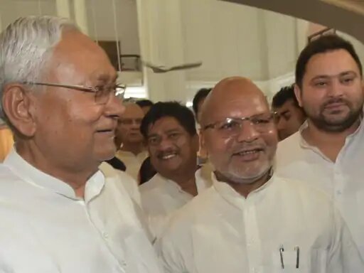 बिहार के CM नीतीश कुमार ने इस्तीफा लिया था