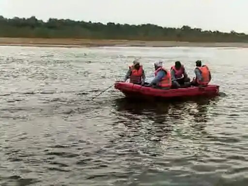 पुलिस 15 दिन से दोनों की तलाश कर रही थी