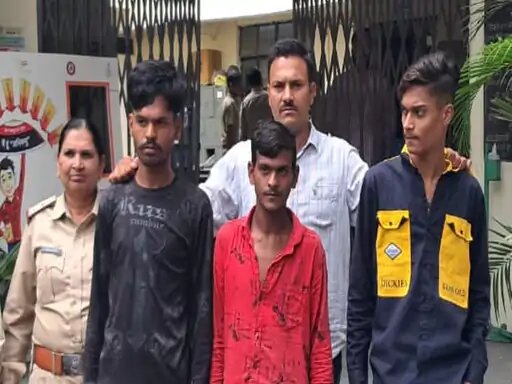 चोरी की आठ बाइक बरामद हुई 