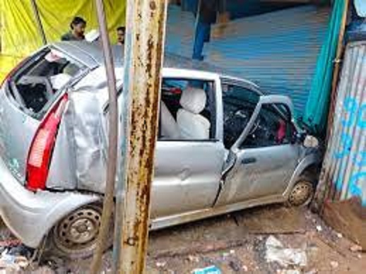 raisen,Drunk driver ,car into shop