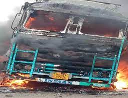 badwani, Fierce fire , moving truck