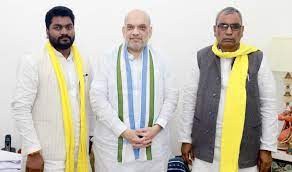 ​​​​​NDA का हिस्सा बनने के बाद राजभर ने रविवार को ट्वीट करके यह जानकारी दी