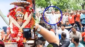 ujjain, Police arrested, show the ride