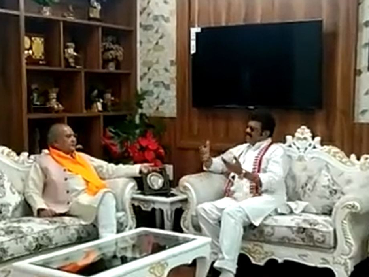 प्रदेश भाजपा कार्यालय में प्रदेश भर के जिला चुनाव संयोजकों की बैठक