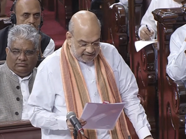 केंद्र सरकार की तरफ से केंद्रीय गृह मंत्री अमित शाह ने दिल्ली सर्विस बिल पेश किया