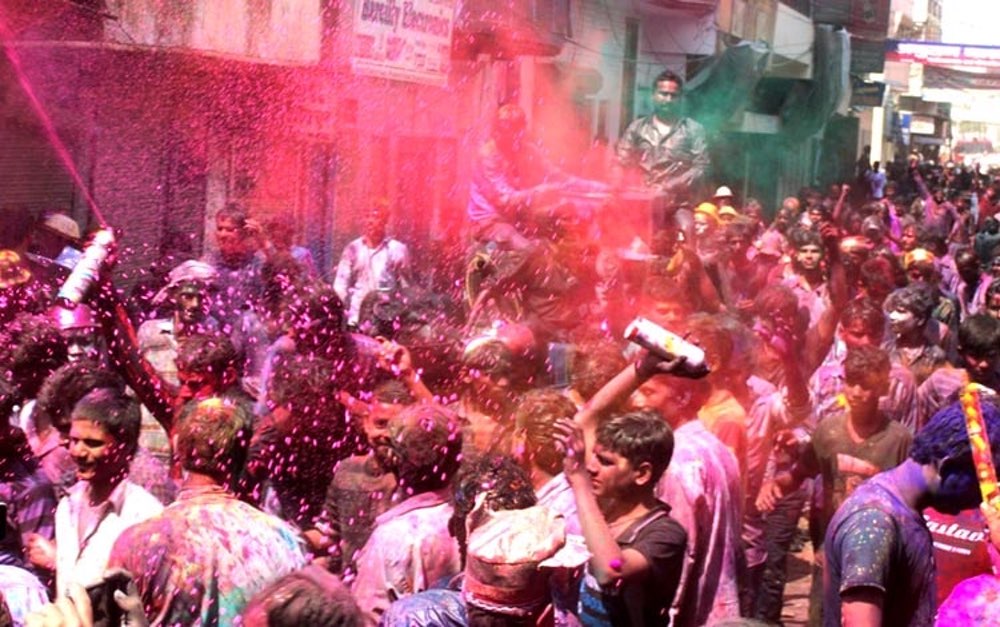 होली ट्रैफिक