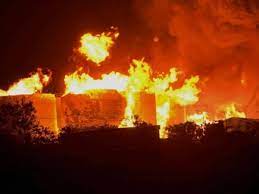 jhabua, Junk of Bhangar Godown ,gas cylinder burnt 