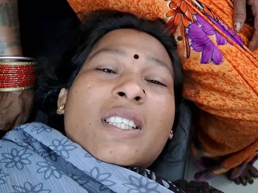 घायल महिला को उसके मायके वालों ने अस्पताल पहुंचाया