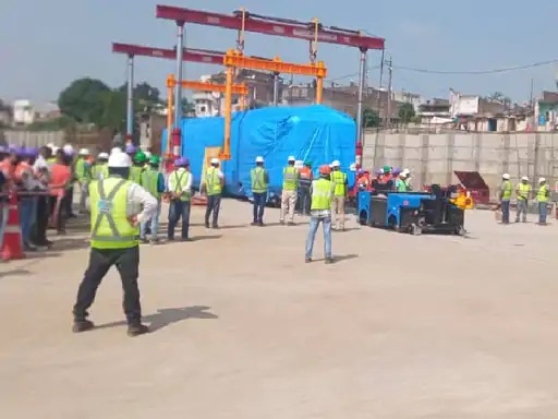 इंदौर के मेट्रो कोच की पहली झलक