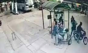 Gwalior, Girl kidnapped.broad daylight