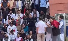 new delhi, Opposition demonstrated, suspension of MPs