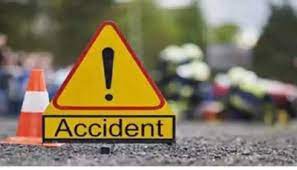 badwani,Two youths ,unknown vehicle