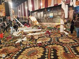 new delhi, Mata Jagran ,platform collapses 