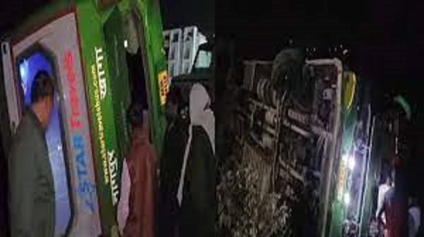 satna, Speeding passenger bus, overturns 