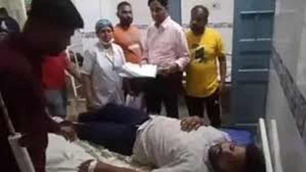 ujjain, Miscreants fighting,devotees attacked