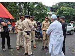 bhopal, Loot ,broad daylight