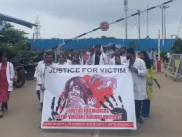 bhopal,   junior doctors , strike in MP