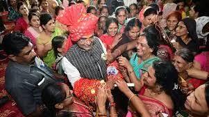bhopal, Thousands of sisters, Rakhi to Minister Sarang