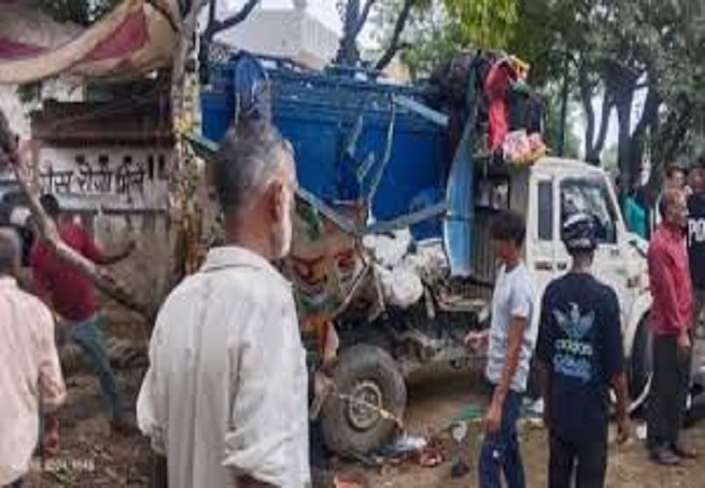 bulandsehar, Road accident  , 10 people died