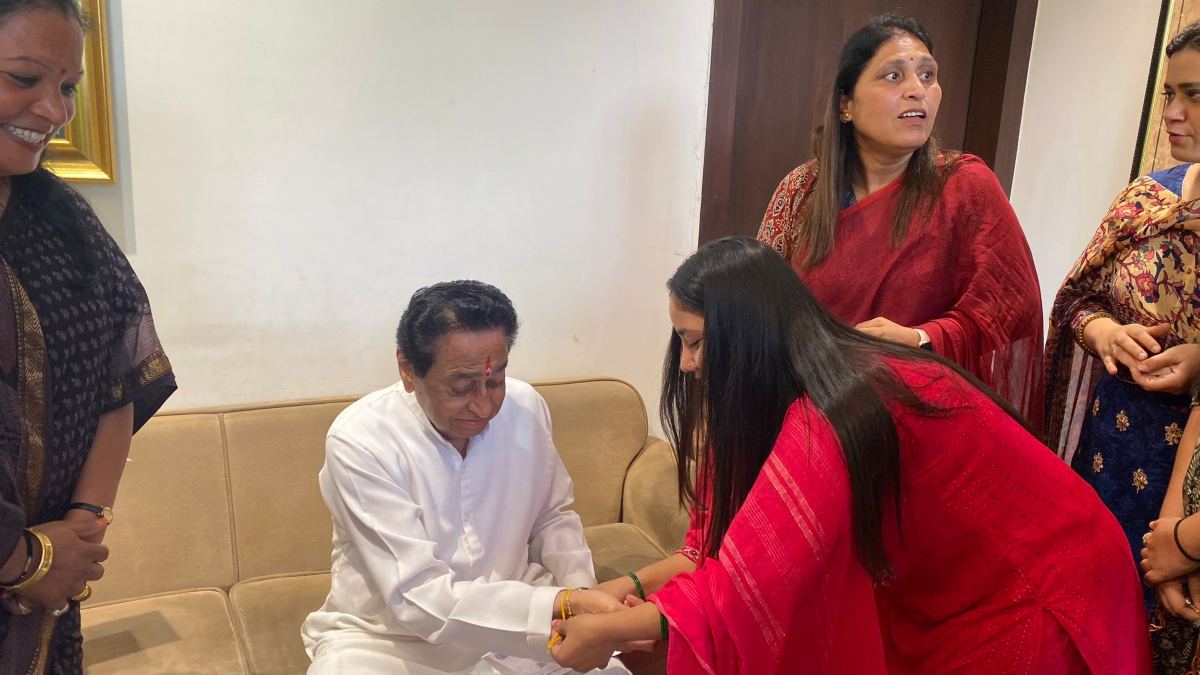 bhopal, Kamalnath ,tied Rakhi 