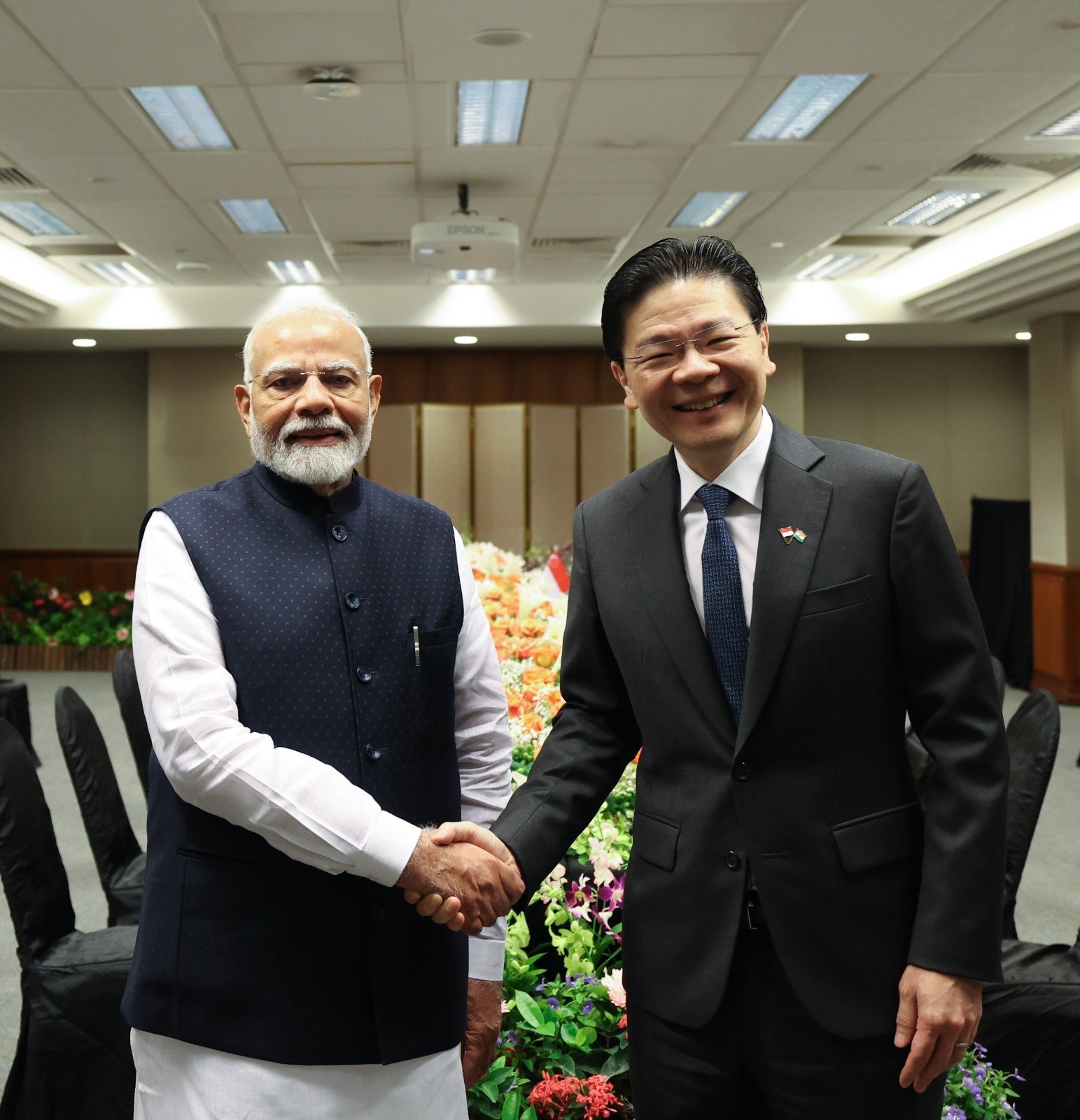 new delhi, PM Modi ,PM Lawrence Wong