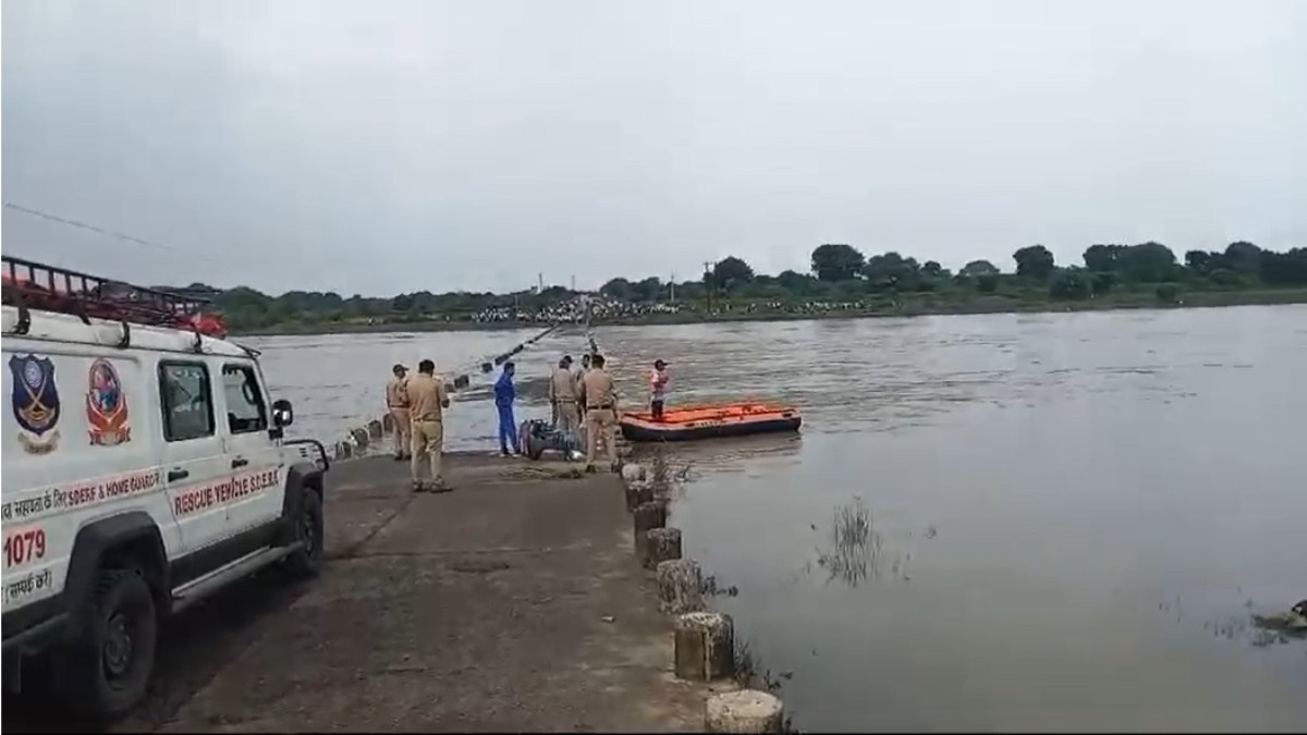 mandsour, Family fell , Shivna river 
