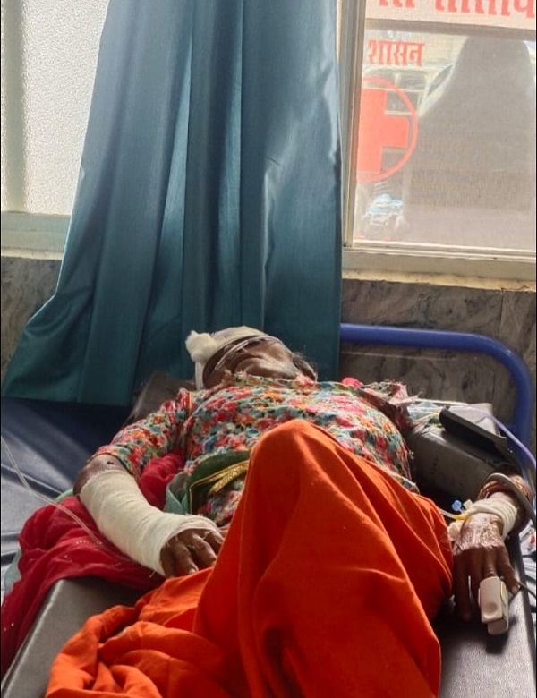 ratlam, Son dies, mother injured 