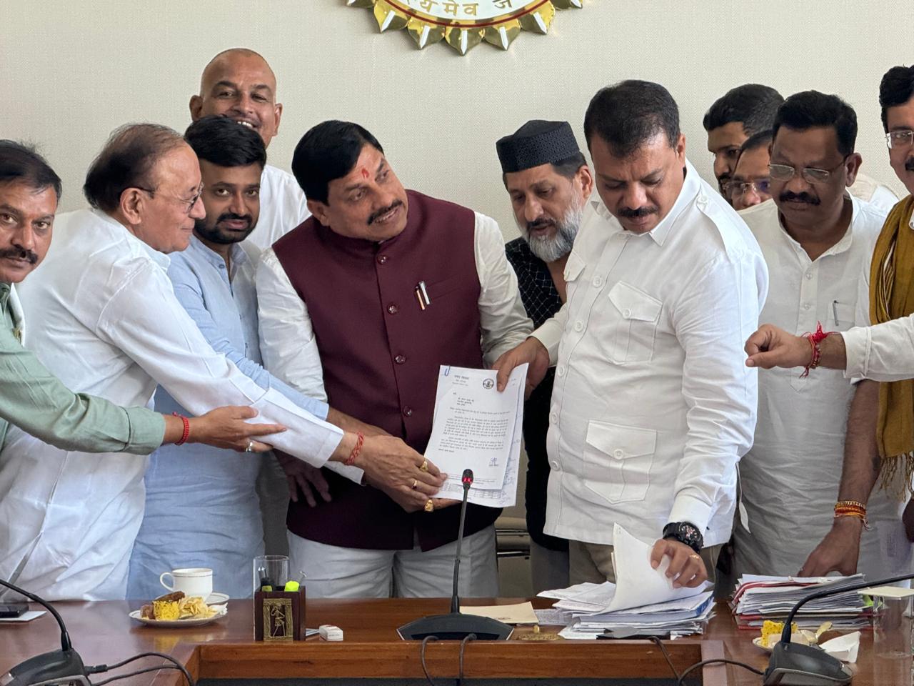 bhopal, Chief Minister , Congress MLA 