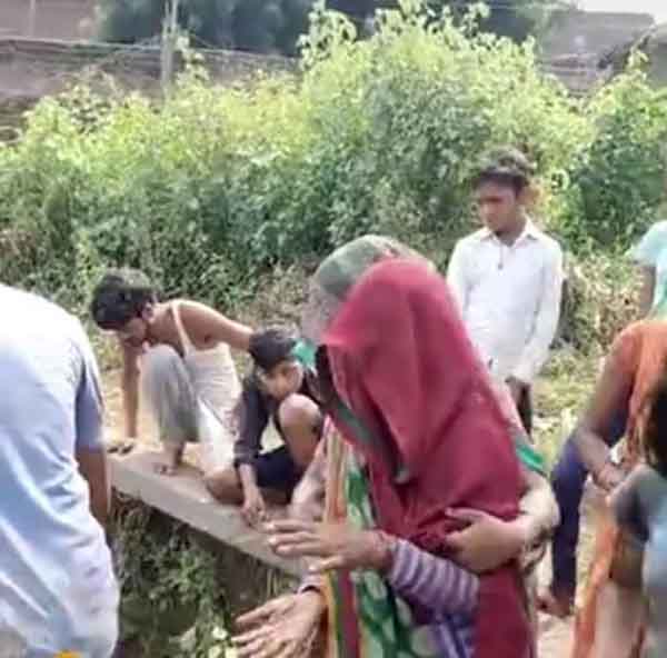 khajurahoo,  girl was thrown, death