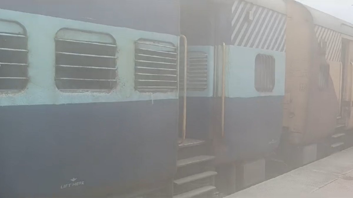 Chhatarpur, Fire breaks out , Kurukshetra-Khajuraho Express