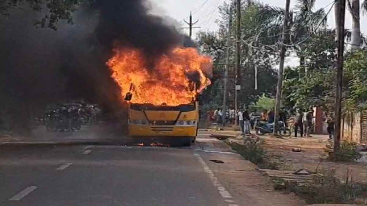 shivpuri, sudden fire broke out ,school bus  