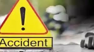 bhopal, Unknown vehicle hits  , two  students killed