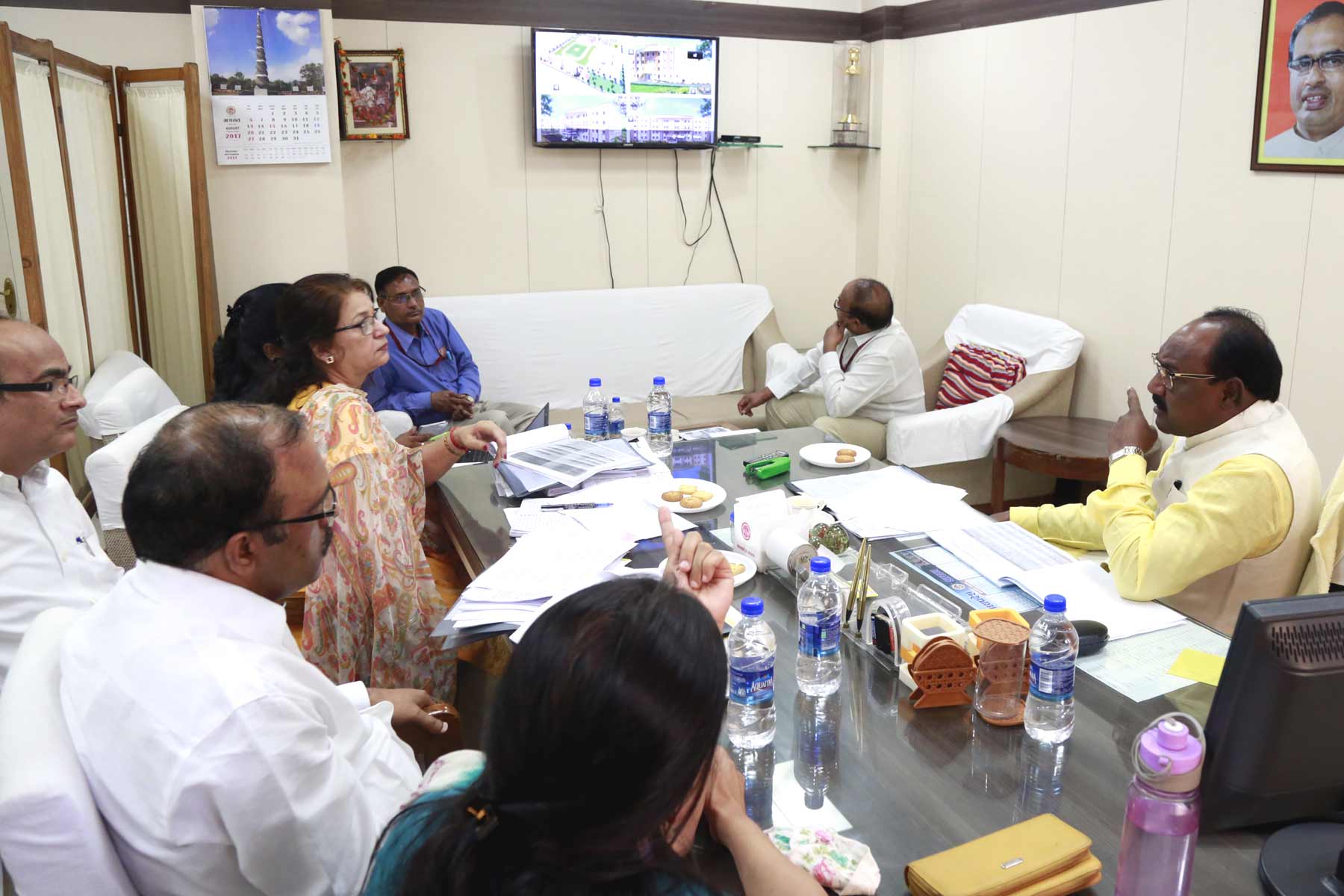 अनुसूचित जाति-जनजाति वर्ग