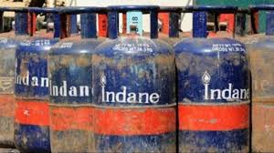 new delhi,     commercial gas cylinders, consecutive month