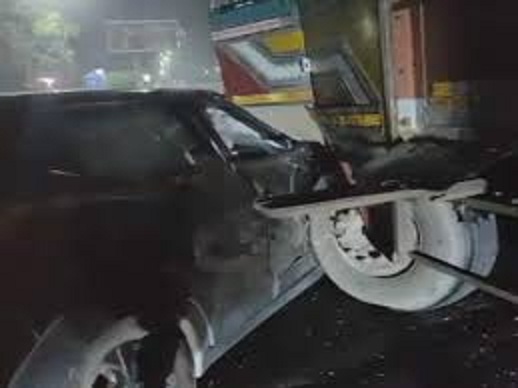 indore, Accident , UP police car 