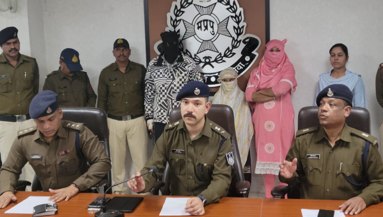 ratlam,  child thief gang ,arrested by police